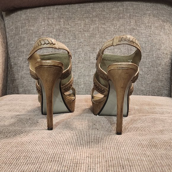 Max Studio Khaki Platform High Heels - Size 7 1/2 - Picture 3 of 4